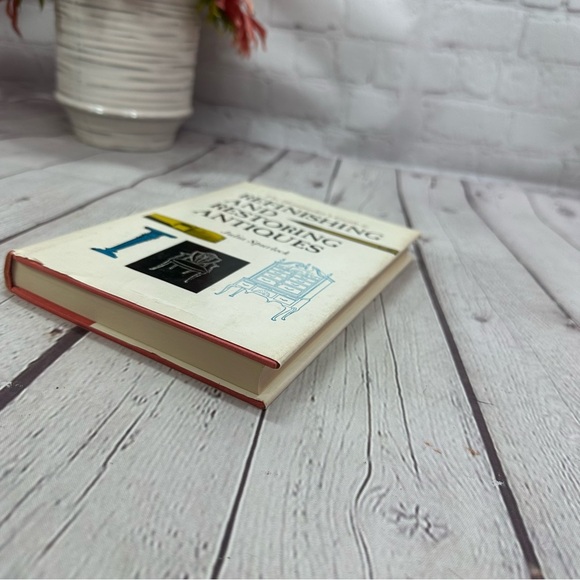 vintage 1965 Refinishing and Restoring Antiques hardcover Book by julia spurlock - Picture 3 of 10